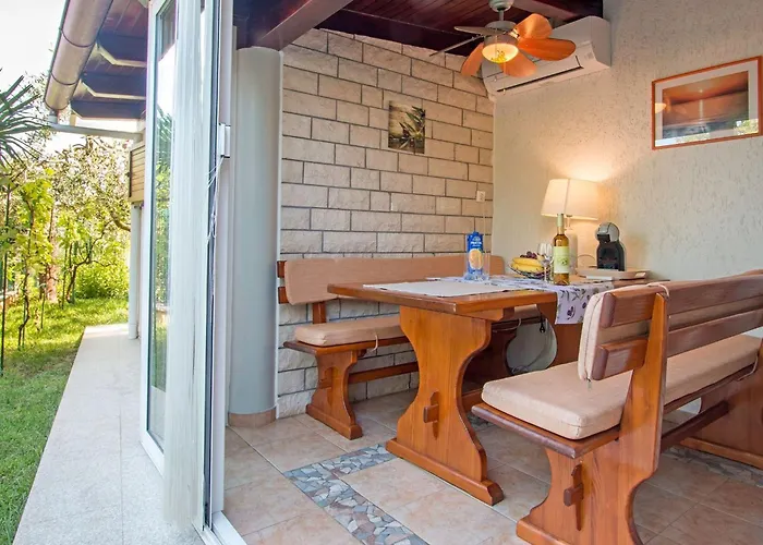 Apartman Oliva By Interhome Póla