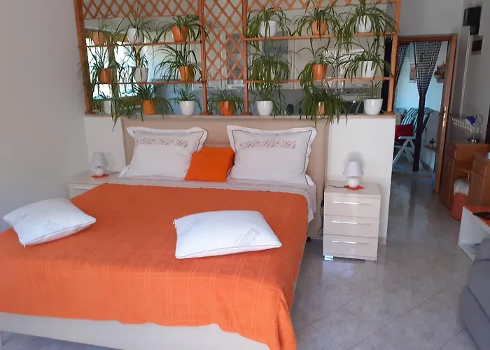 Oliva By Interhome Pula