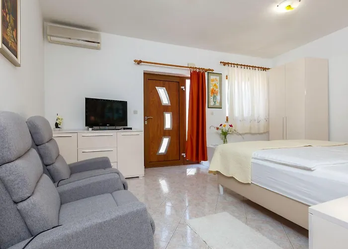 Apartment Oliva By Interhome *